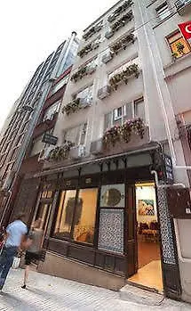 Hotel Art Taksim 3*